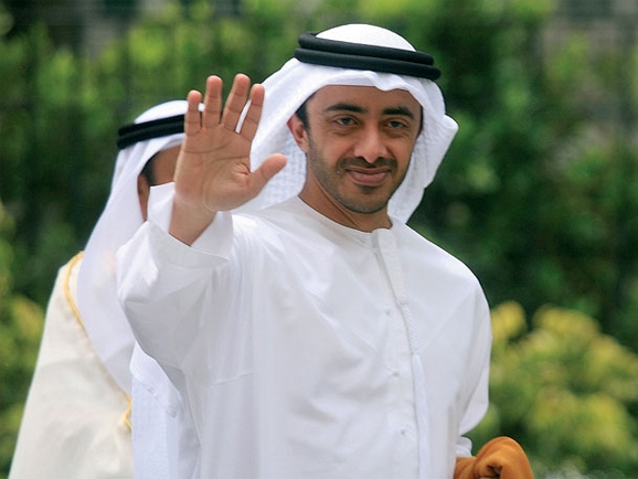 وزير خارجية الأمارات عبدالله بن زايد: أعتذر للكويتيين وحقكم على رأسنا