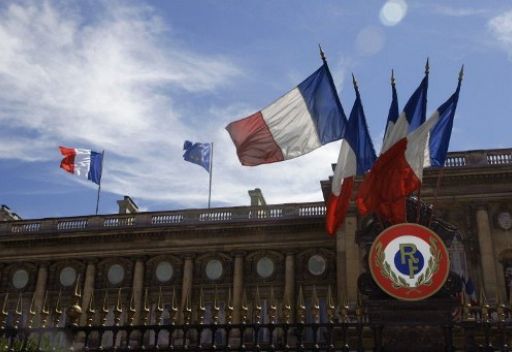 فرنسا تشيد باستئناف مشاورات السلام وتجدد الشعور بالقلق إزاء الأوضاع في اليمن