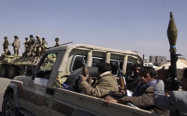 مليشيات الحوثي تقتحم منزل العميد عبدالحافظ السقاف قائد أول تمرد عسكري على هادي في عدن