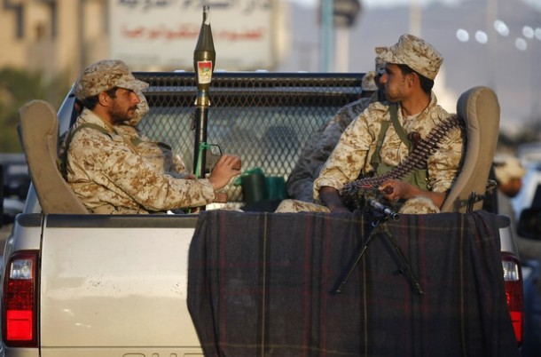 الحوثيون يحاولون تعويض الهزائم بمهاجمة الحدود السعودية