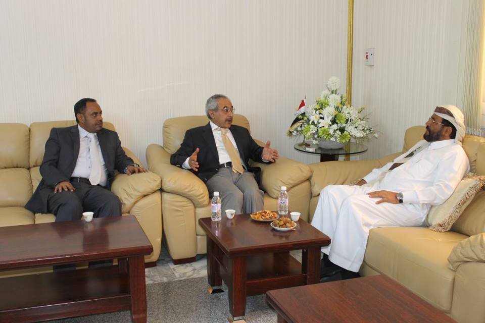 محافظ مأرب يلتقي القنصل العام اليمني في جدة بالمملكة العربية السعودية