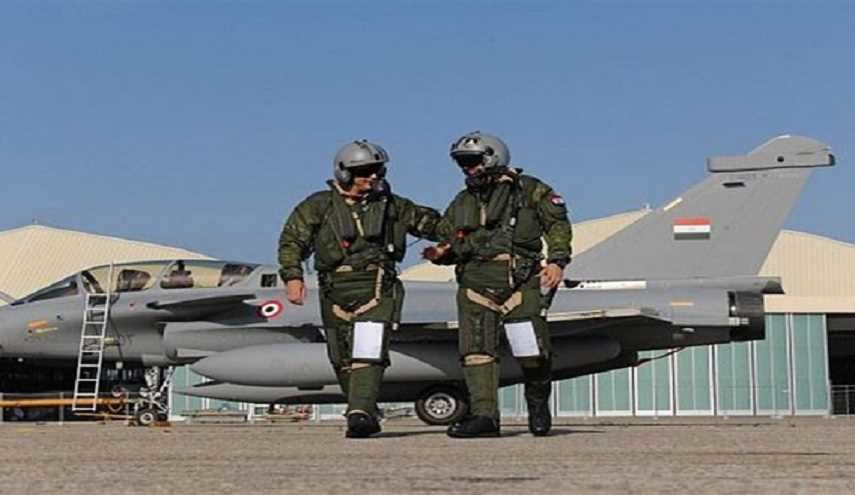 وصول 18 طياراً من الجيش المصري إلى سوريا دعما لبشار الأسد