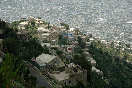 اليمن: إجلاء الرعايا الأجانب من تعز بعد حادثة مقتل الأمريكي شرم
