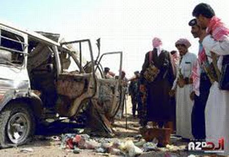 مقتل قيادي بارز في القاعدة في غارة أمريكية استهدفت سيارة بعدن