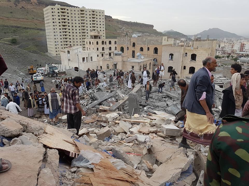 المخلافي يدعو التحالف العربي إلى التحقيق في القصف الذي استهدف منزلا في صنعاء وإعلان النتائج