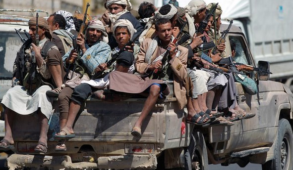 الحوثيون يقتحمون منازل ومنشئات عامة وخاصة
