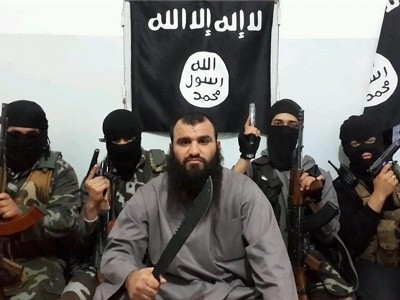 مبايعة الدكتورة إيمان البغا ل«داعش» تثير جدلاً بين الإسلاميين