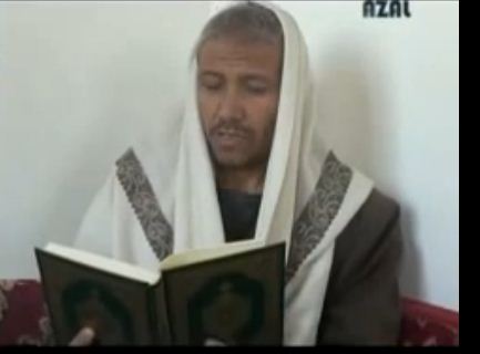 رجل يمني يحكي تفاصيل اعدامه وعودته للحياة بعد ساعات أثناء تكفينه (فيديو) 