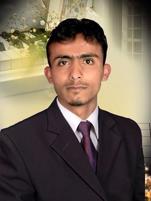 طالب يمني يقرر بيع شهادته الثانوية احتجاجاً على عدم قبوله في كلية الطب بجامعة صنعاء