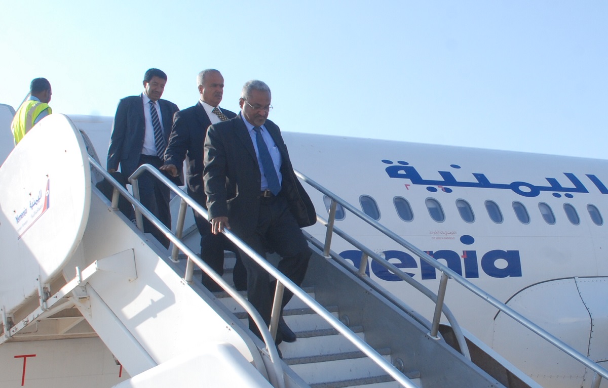 اليمن: وزير النقل يكشف اجمالي خسائر طيران اليمنية وخطة انقاذها من الانهيار