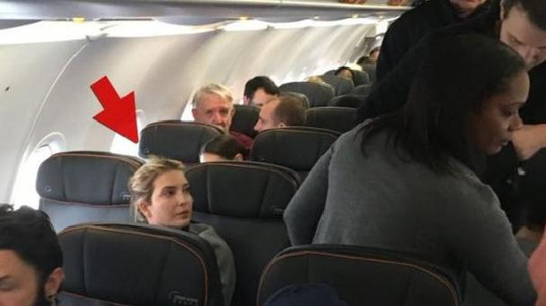 محامي أمريكي يهاجم ابنة «ترامب» على متن طيارة 