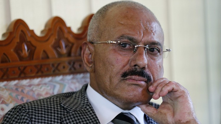 السكرتير الإعلامي لـ«صالح» يهاجم مهرجان السبعين ويكشف عن خلاف عميق بين المؤتمر والحوثيين