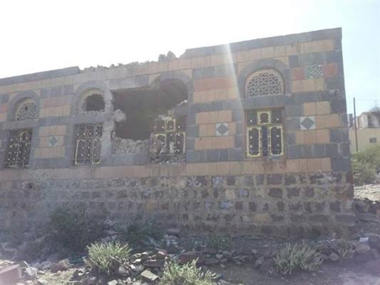 المليشيات تقصف منازل المدنيين في الضالع من مواقعها في إب