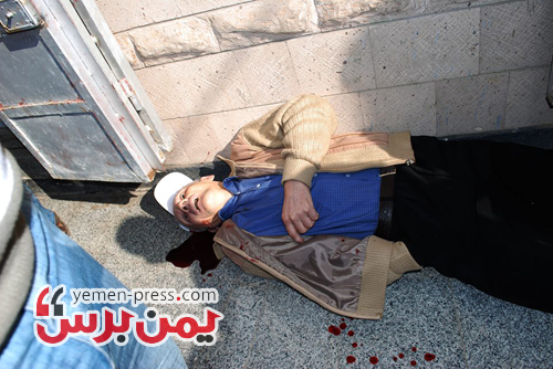 مقتل بلاروسيني وإصابة آخر برصاص مسلحين يستقلان دراجة نارية جنوب العاصمة صنعاء
