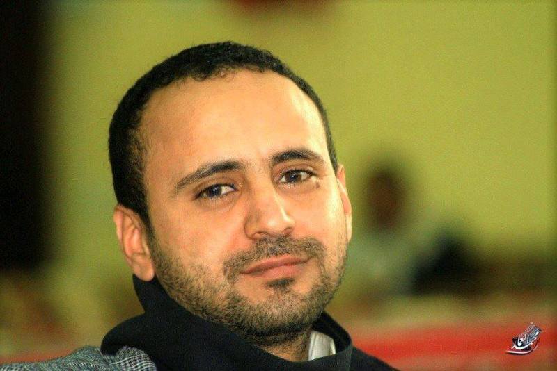 أسرة الصحفي عبد الخالق عمران تؤكد تدهور صحته الصحية في سجون الانقلابيين وتحمل قيادتهم المسؤولية