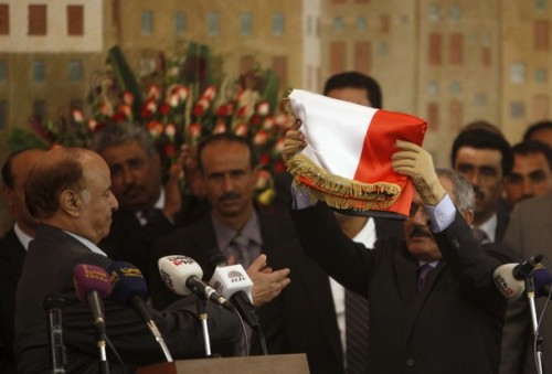 مكتب صالح ينفي أنباء اقتحامه دار الرئاسة اليمنية ويطالب بالاعتذار