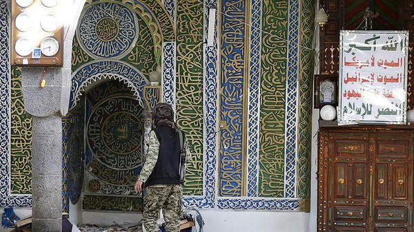 الحوثيون يمنعون حلقات القرآن والمحاضرات الدينية في مساجد صنعاء (وثيقة)
