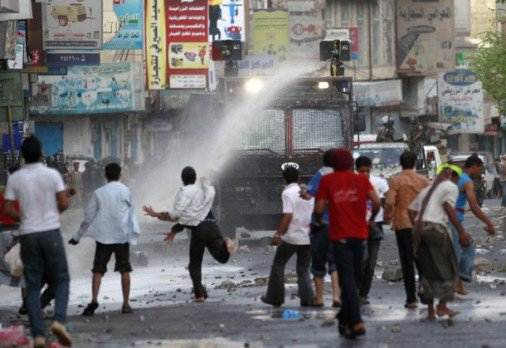 صنعاء : إضراب جماعي لجرحى الثورة في ساحة التغيير