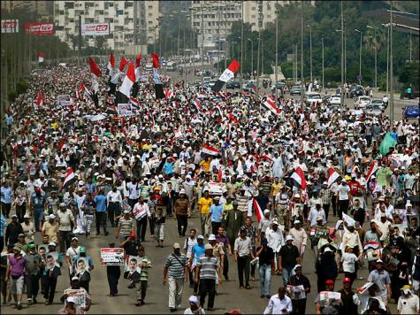 مصر : أخطاء للفضائيات في تغطية التظاهرات