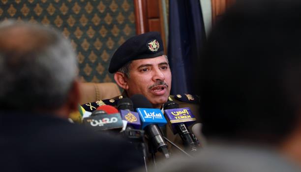 وزير الداخلية اللواء عبده حسين الترب يتمسك بالاستقالة