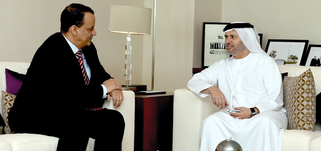 وزير خارجية الإمارات يؤكد دعم بلاده الحل السياسي في اليمن