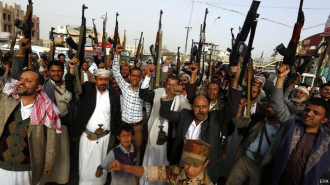 الغارديان: العالم يحتاج لمتابعة ما يجري في اليمن لكن يتم إسكات الصحفيين