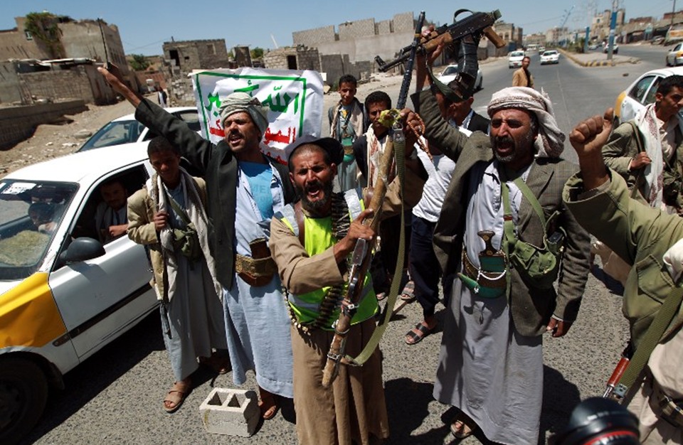 رئيس الحكومة اليمنية يتهم إيران بتدريب 6 آلاف مقاتل حوثي
