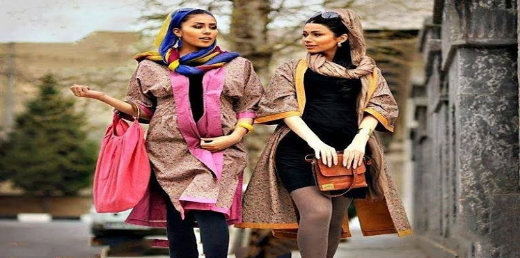 إيران تجمع المعطف النسائية المفتوحة من الأمام (صور)