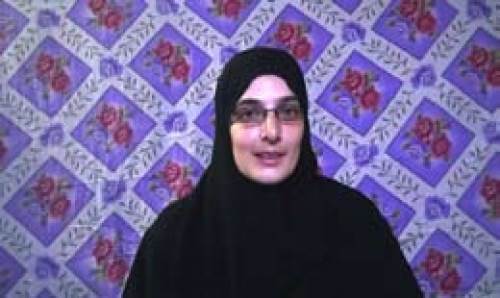 اليمن : القاعدة تفرج بوساطة قطرية عن استاذة سويسرية مختطفة منذ العام الماضي