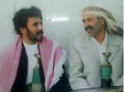 علي صالح وعلي محسن.. صورة نادرة (نشوان نيوز)