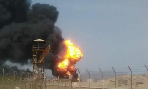 العربية: حرائق الحوثي في عدن تخرج عن السيطرة