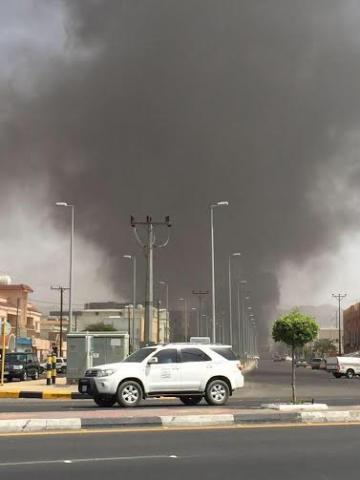 قذيفة عسكرية حوثية تتسبب في قطع الكهرباء عن مدينة نجران السعودية(صورة)