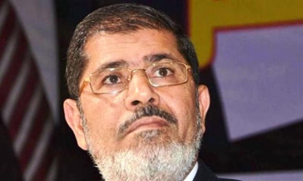 مرسي يوجه رسائل خاصة من معتقله إلى ثوار مصر
