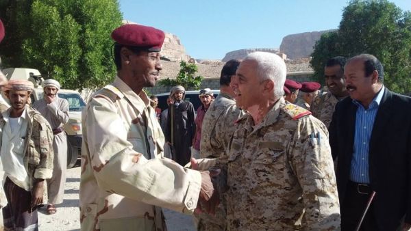 قائد المنطقة العسكرية الأولى يتسلم منصبه الجديد ويؤكد أن القوات المسلحة ستظل حامية للثوابت الوطني والشرعية