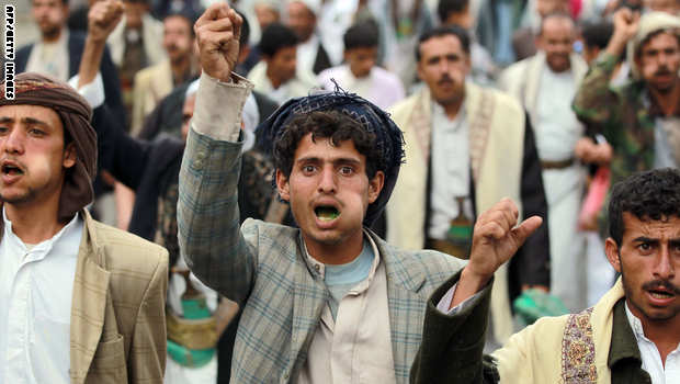 هكذا يدفع الحوثيون رجالهم إلى مهمات شبه انتحارية