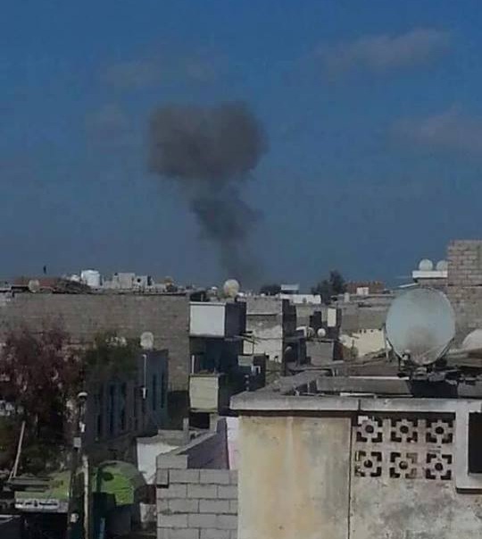 سيارة مفخخة تستهدف حاجزاً أمنياً بمدينة عدن