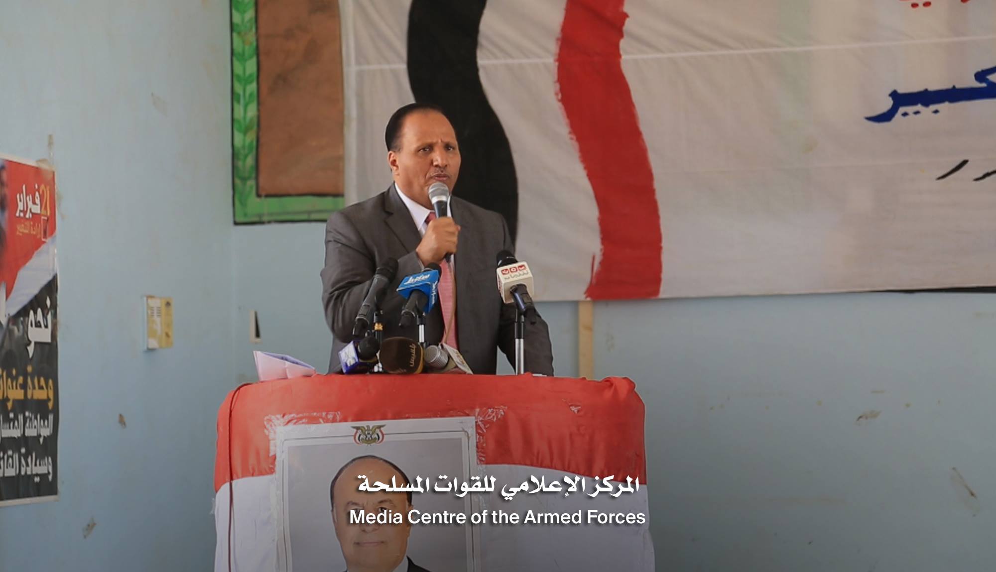جباري: لا بد أن تحسم المعركة لصالح الدولة ولن يقبل الشعب اليمني على نفسه الذل في وجود المليشيات (صور)