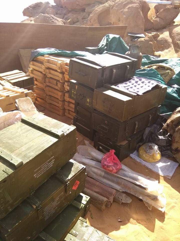 تحرير معاقل الحوثيين بالاجاشر في الجوف بشكل كامل والعثور على مخازن صواريخ وأسلحة ثقيلة (صور)