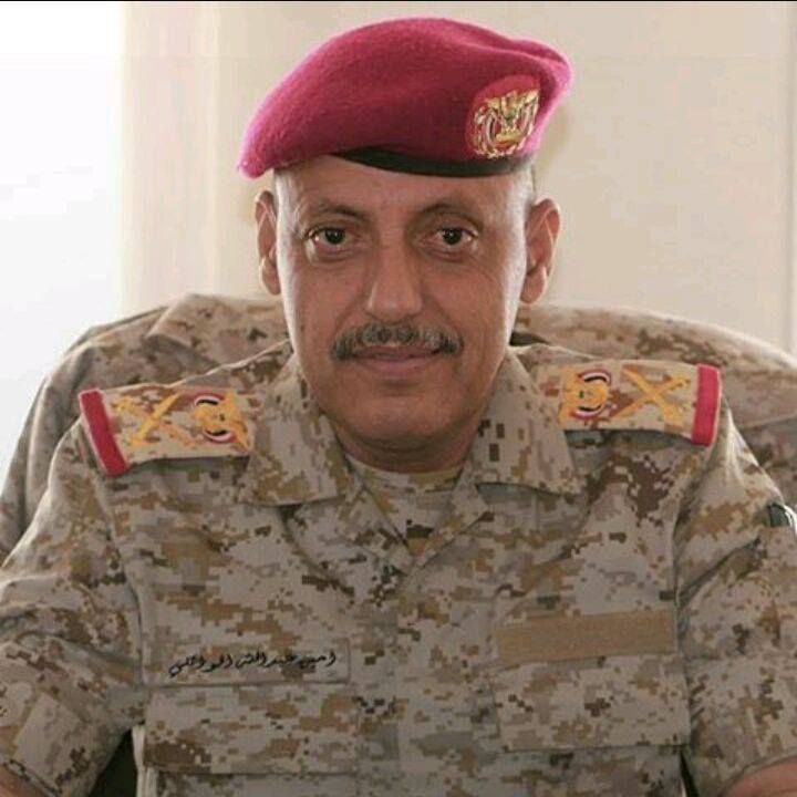 قائد المنطقة العسكرية السادسة يعلن عن أسر 200 من عناصر المليشيات بينهم قيادات رفيعة