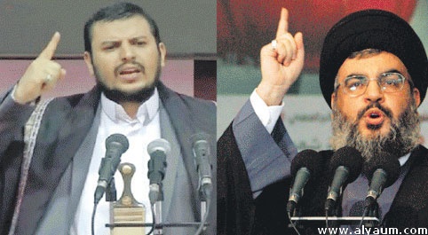 زعيم الحوثيين يخرج مثل حسن نصرالله على شاشة كبيرة ويفعل مثله