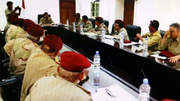 خلال الاجتماع الدوري لقادة الجيش (وكالة سبأ)
