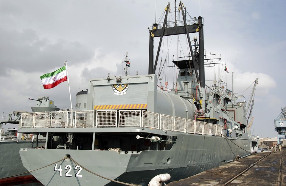 هجمات على مهربي سلاح في بحر العرب تشير لدور إيران باليمن