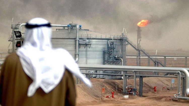 الكويت والسعودية يستأنفان إنتاج النفط من حقل «الخفجي» مشترك
