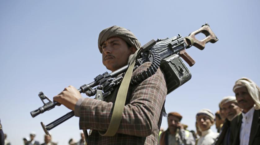 سلطنة عمان تتدخل لوقف المعارك بين الحوثيين وقبائل البيضاء