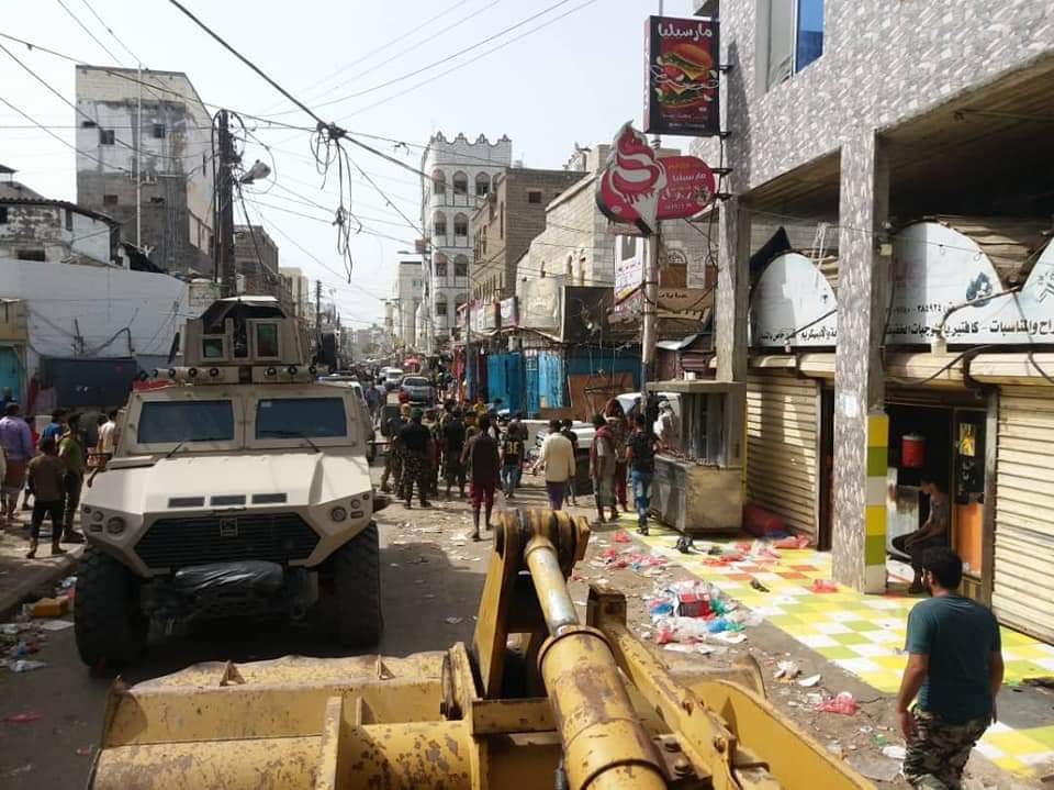 قوات الانتقالي تنفذ حملة اعتقالات ضد أبناء محافظات شمالية في عدن  