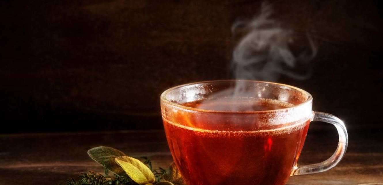 تعرف على فوائد الشاي الكبيرة ومخاطر الإفراط في شربه 