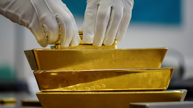 أسعار الذهب تواصل الانخفاض