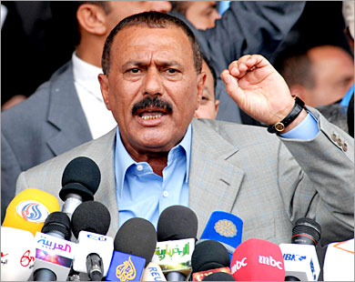 هواتف الأسرة وتخزينه القات وإنجاب الأولاد منظومة جديدة لترشيد اقتصاد اليمن يقدمها الرئيس