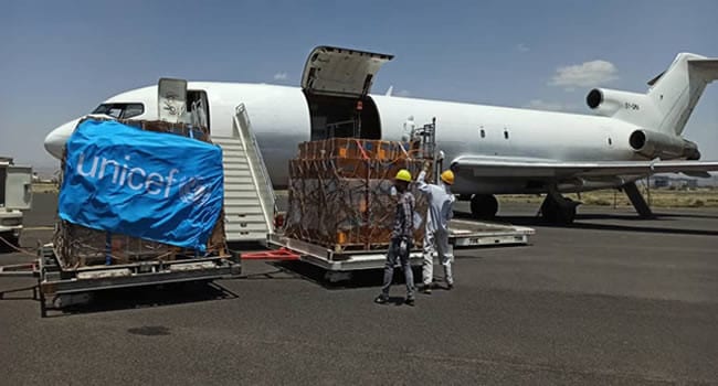 الكشف عن حمولة الطائرة التي وصلت اليوم إلى مطار صنعاء 