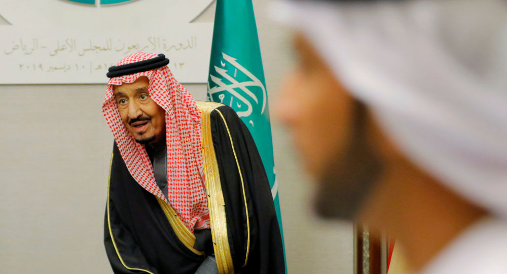 ضبط فتاة حرضت على مخالفة أمر الملك سلمان في السعودية